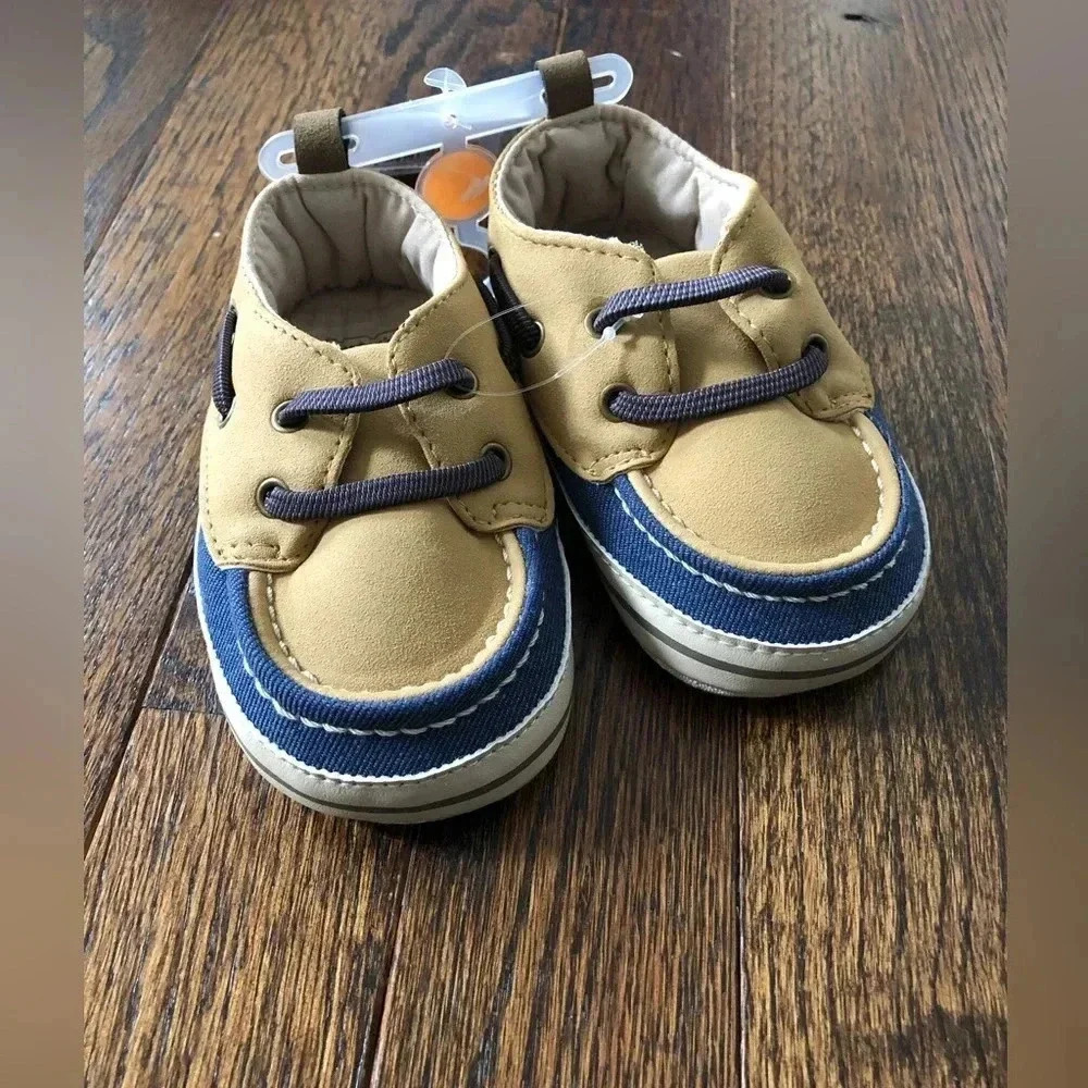 Carter’s Boys 9-12M Brown/ Blue Slip-On Boat Shoes - BRAND NEW W/TAGS! - Picture 2 of 5